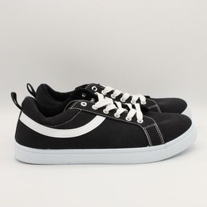 Gentlemen Shoes Size 11 Revolution Black/white